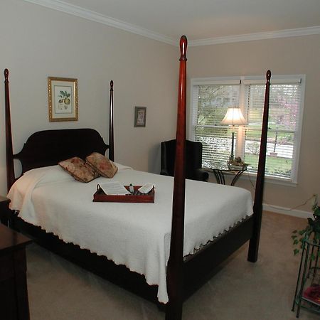 The Garden Inn Bed & Breakfast At Bee Rock Monterey Exteriör bild